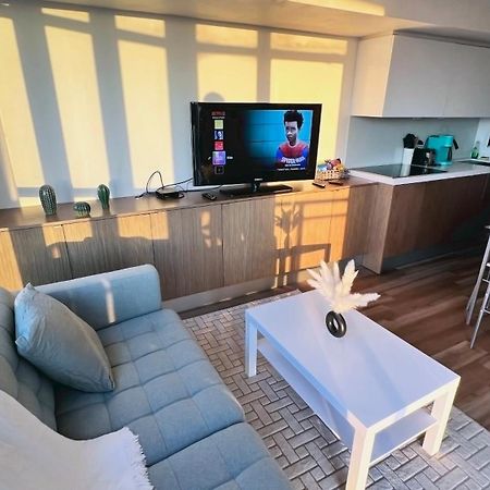 Cozy Condo In Downtown Toronto + Free Parking Exterior foto