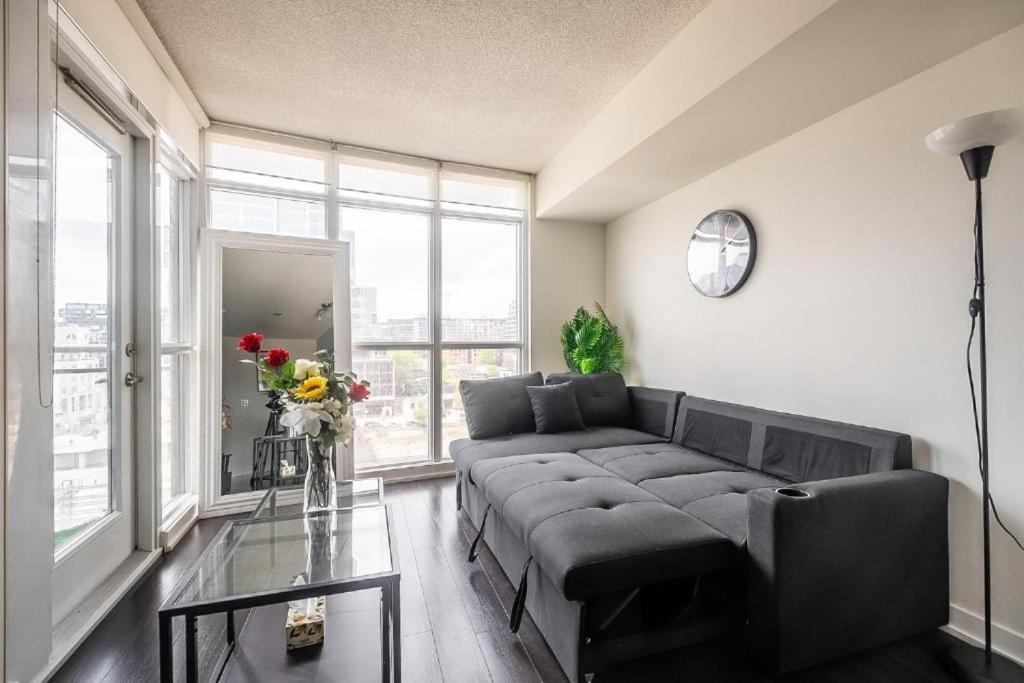 Cozy Condo In Downtown Toronto + Free Parking Exterior foto