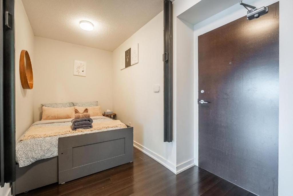 Cozy Condo In Downtown Toronto + Free Parking Exterior foto